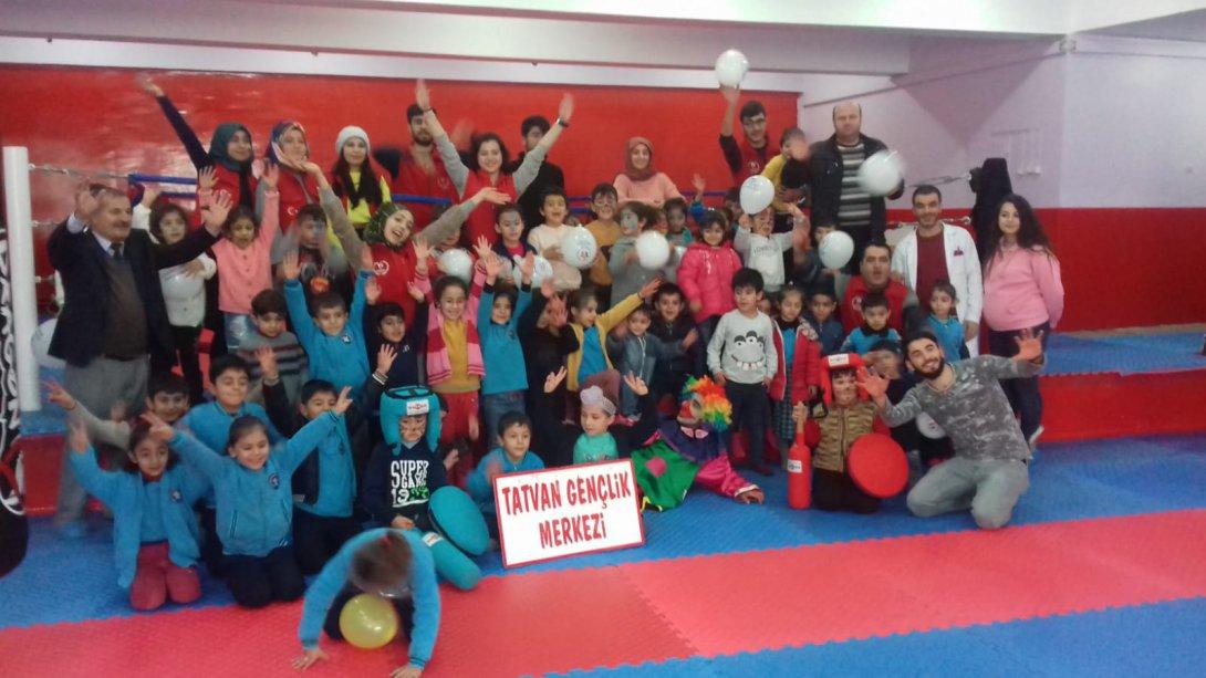 İlçemiz Okullarından Vangölü Ortaokulu´na Spor Salonu yaptık