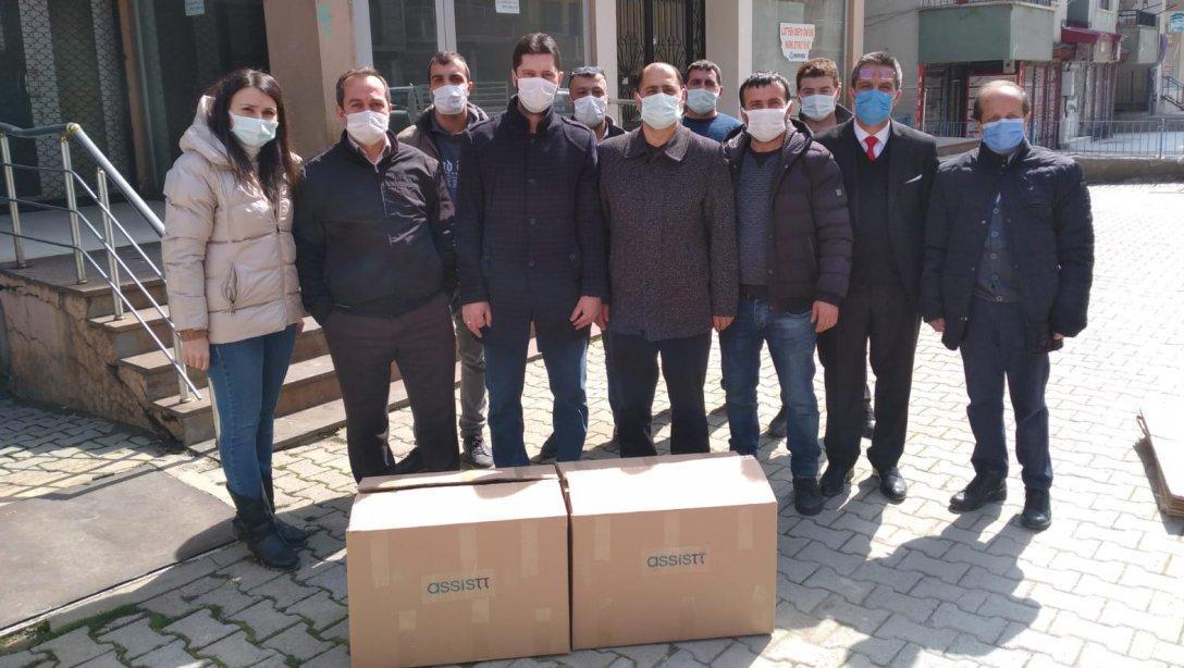 Türk Telekom Assistt Çağrı  Merkezi Tarafından İlçemizde İhtiyacı Olan Okullara Dağıtılmak Üzere  Hibe Edilen 200 Adet Bilgisayar ve Setlerini Teslim Aldık