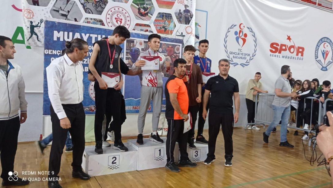 Liseler arası Okul Sporları  Gençler Muay Thai'de Tatvan Atatürk Anadolu Lisesi Öğrencileri Türkiye Üçüncüsü Oldu